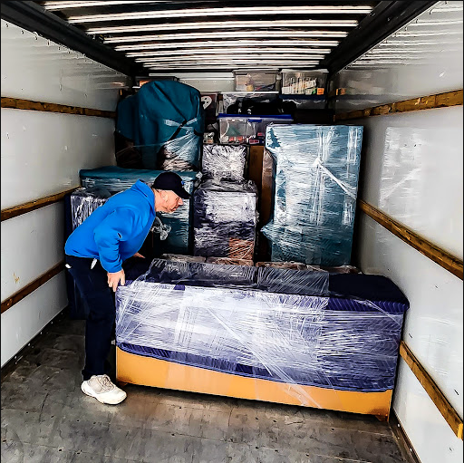 Movers Avon IN providing excellent customer service